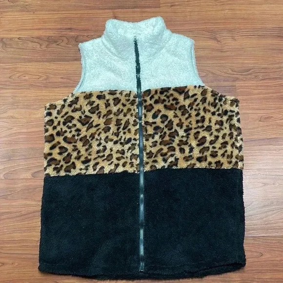 COPY - Mom Cheetah Sherpa Vest - White/Black - MOM-3X - Picture 1 of 7
